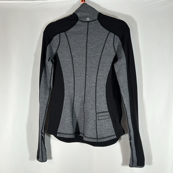 Lululemon Run: U-Turn Pullover Black & Grey Reversible Long Sleeve Sweater - Picture 7 of 9